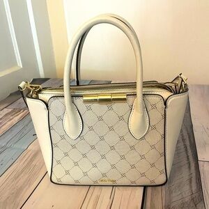 EUC Nine West Hollis Small Jet Set Satchel In Mushroom/Milk Gold